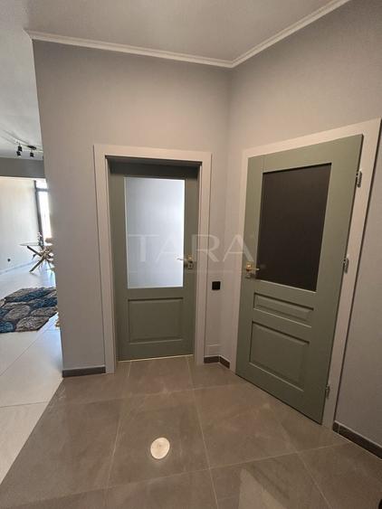 Apartament cu 2 camere semidecomandat, mobilat în Ultracentral