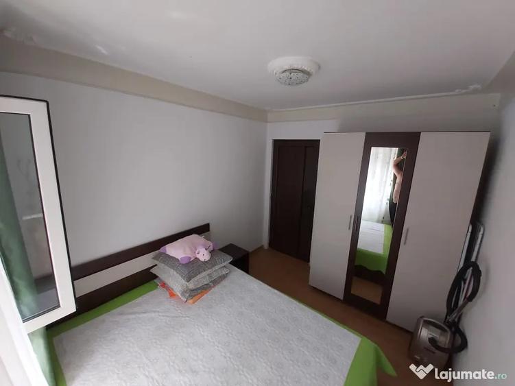 Inchiriez apartament Podu Ro? 2 camere - 3