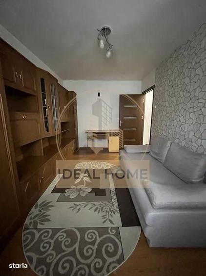 Garsonieră decomandată în Central
