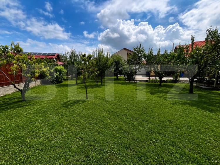Casă individuală cu 5 camere cu Canalizare în Someșeni