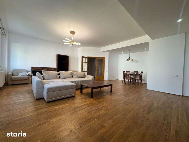 Apartament cu 3 camere decomandat în Centrul Civic