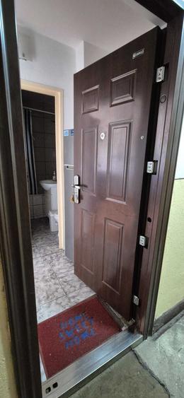 Garsonieră decomandată în Miorița