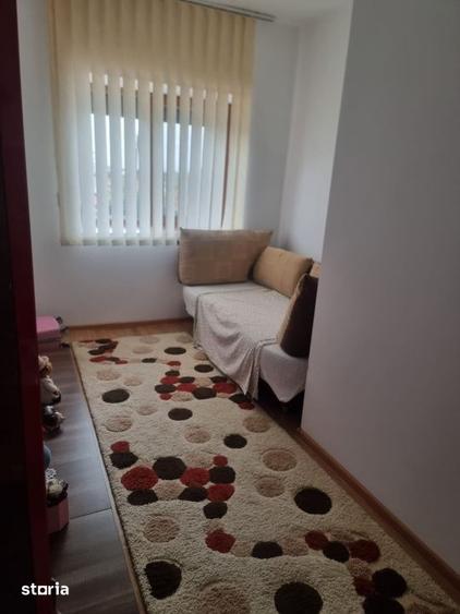 Casă cu 4 camere cu Teren 500 Mp în Central