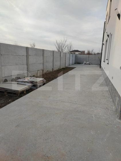 Casă individuală cu 5 camere cu Canalizare în Podari