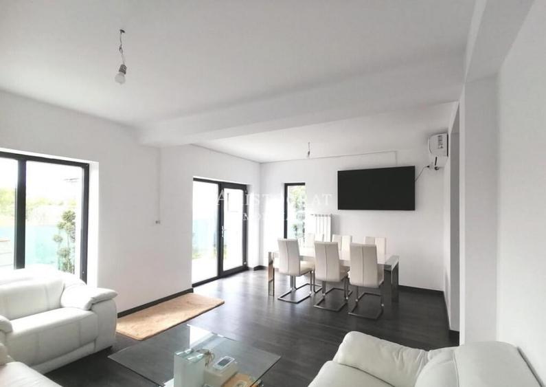 Casă cu 4 camere cu Teren 250 Mp în Ostratu