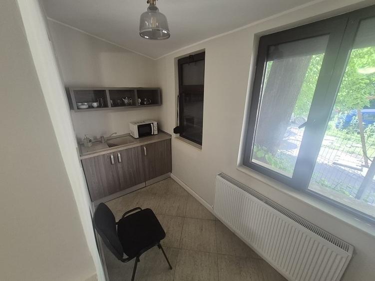 Apartament cu 4 camere decomandat în Semicentral