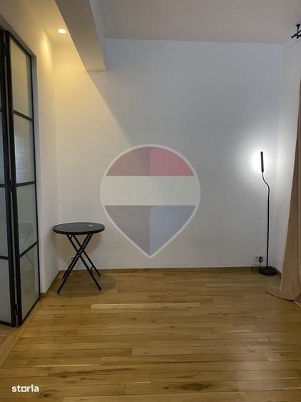 Apartament cu 4 camere decomandat în Dacia
