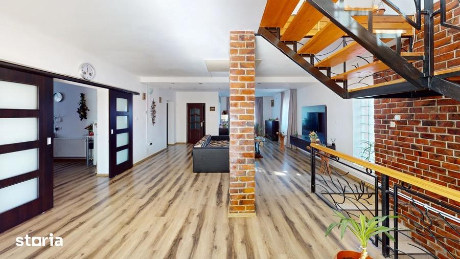 Casă cu 6 camere decomandat cu Teren 630 Mp în Hărman