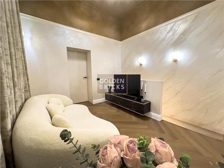 Apartament cu 2 camere semidecomandat, mobilat în Universitate
