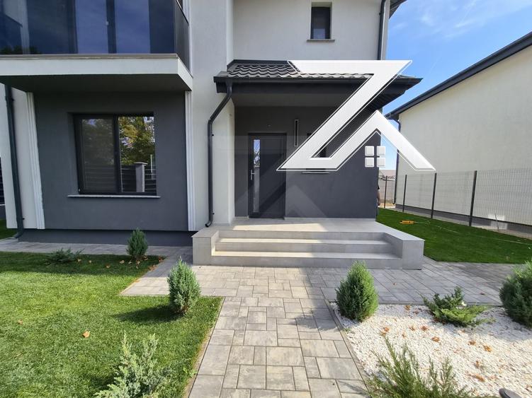 Casă individuală cu 4 camere cu Canalizare în Exterior Est