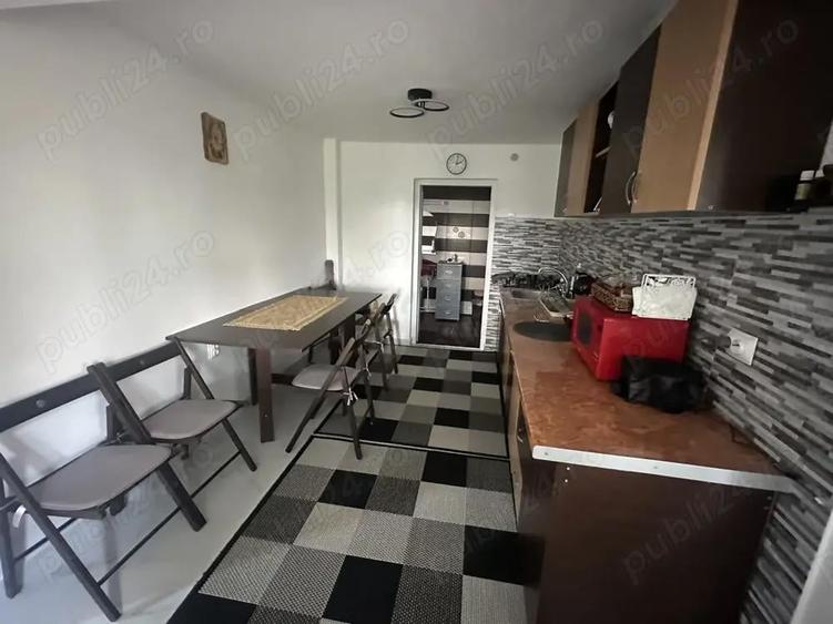 Casă cu 3 camere în Costești