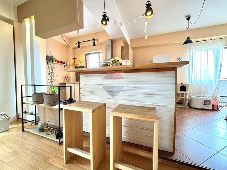 Apartament cu 2 camere decomandat, mobilat în Central