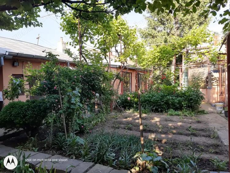Casă cu 4 camere cu Teren 420 Mp în Chercea