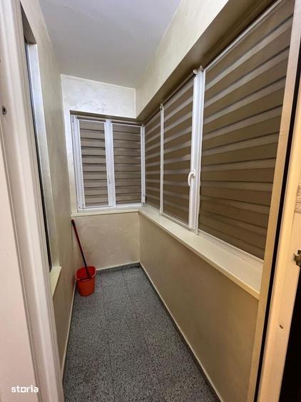 Apartament cu 2 camere decomandat în Roșu