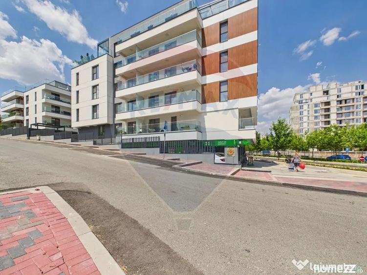 Apartament cu 3 camere decomandat în Fizicienilor