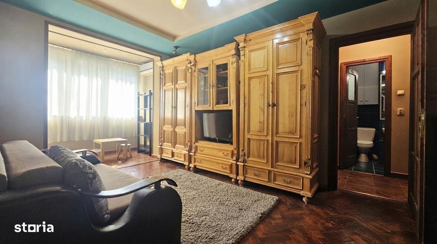 Apartament cu 2 camere semidecomandat în Vlahuță