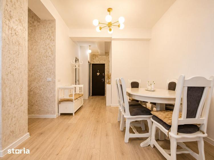 Casă cu 4 camere cu Teren 160 Mp în Palazu Mare