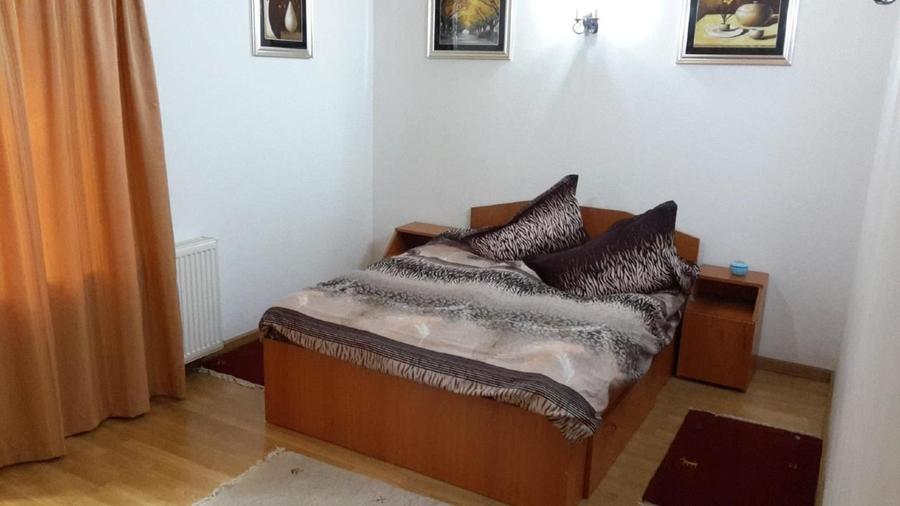 Casă individuală cu 5 camere cu Teren 540 Mp în Caragiale