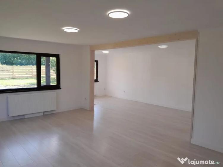 Casă cu 3 camere în Merișani