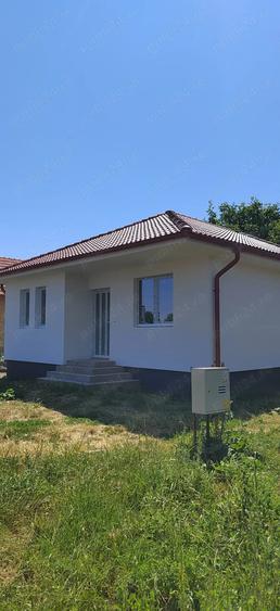 Casă cu 3 camere în Central