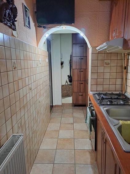 Apartament cu 2 camere nedecomandat în 14 Mai