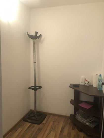 Birou, de 2,000 mp, în Central