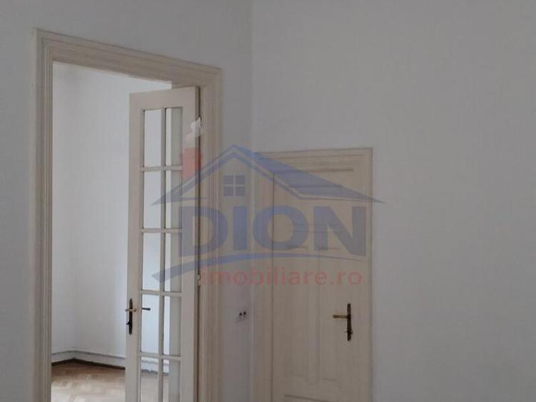 Casă individuală cu 4 camere cu Teren 204 Mp în Floreasca