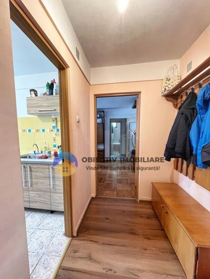 Apartament cu 2 camere semidecomandat, mobilat în Dărmănești