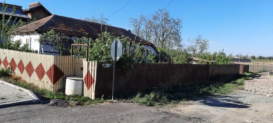 Teren de 1500 mp, în Săgeata