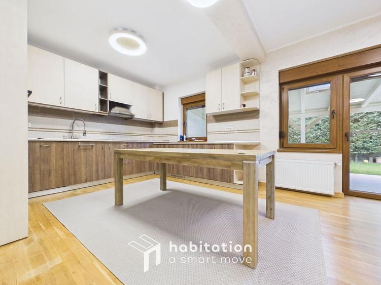 Duplex cu 5 camere cu Canalizare în Dumbrăvița