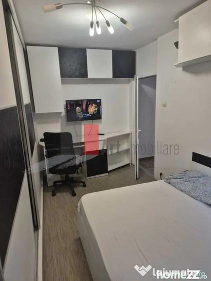 Apartament cu 3 camere decomandat în Crângași