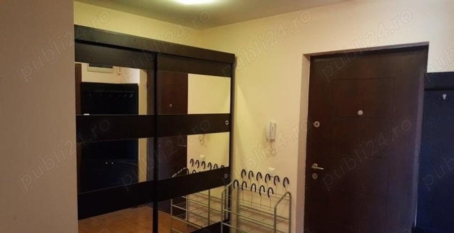 Apartament cu 2 camere decomandat în Gara de Nord