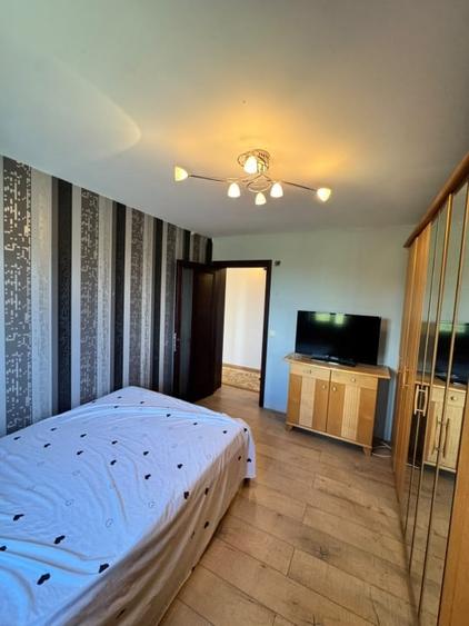 Casă individuală cu 4 camere cu Piscina în Cătălina