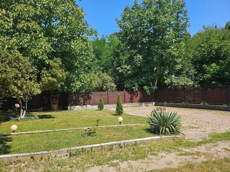 Casă individuală cu 1 camere cu Teren 1697 Mp în Ștefănești