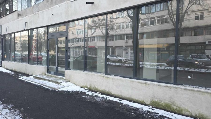 Spațiu comercial, de 140 mp, în Central