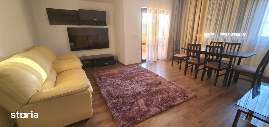 Apartament cu 5 camere decomandat în Băneasa — fotografia 3