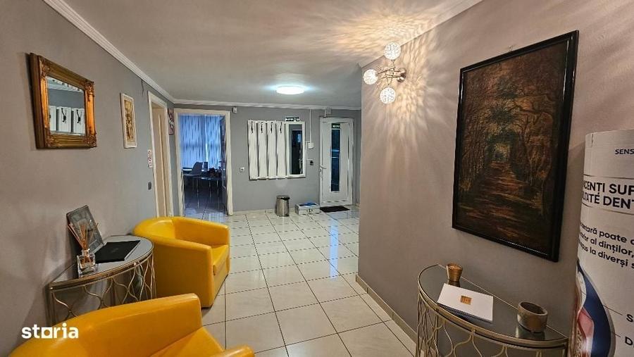 Casă cu 4 camere în Cetate