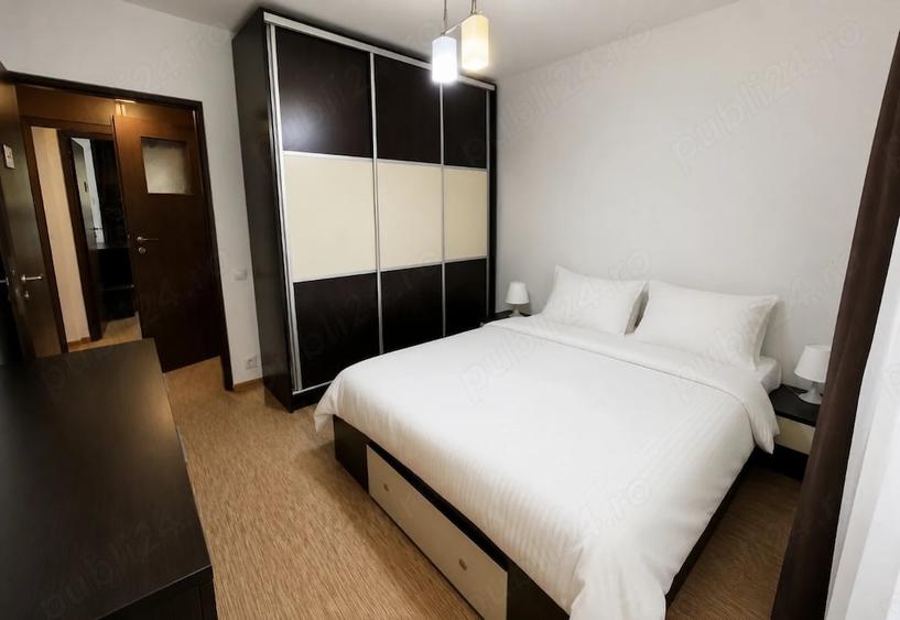 Apartament cu 2 camere semidecomandat în P-ța Victoriei
