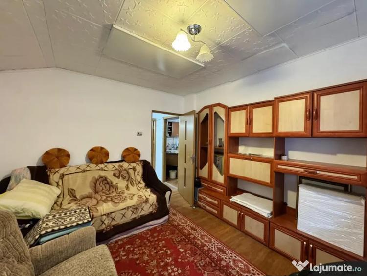 Casă cu 3 camere cu Teren 400 Mp în Valea Roșie