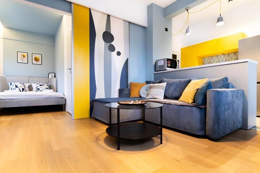 Apartament cu 2 camere semidecomandat în P-ța Romană
