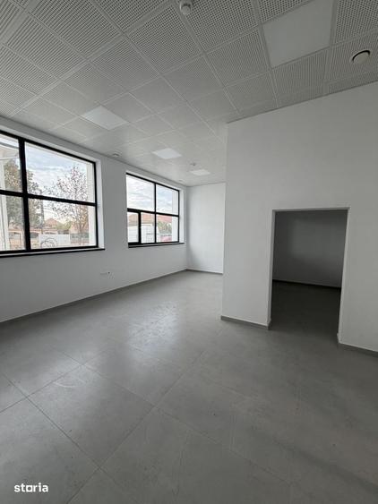 Spațiu comercial, de 43 mp, în Central