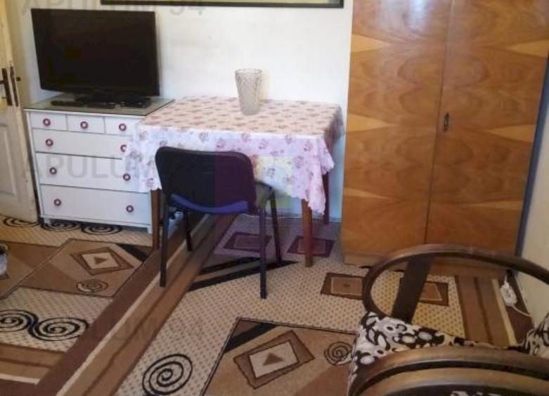 Apartament cu 7 camere decomandat, mobilat în Plevnei