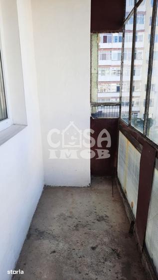 Apartament cu 2 camere semidecomandat în Micro 6