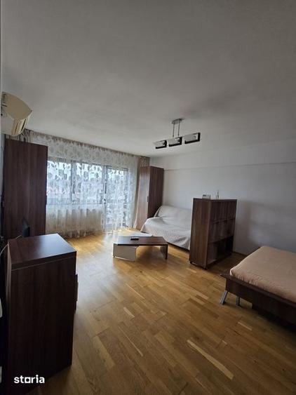 Garsonieră în Podul de Fier