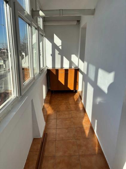 Apartament cu 3 camere decomandat în Mioriței
