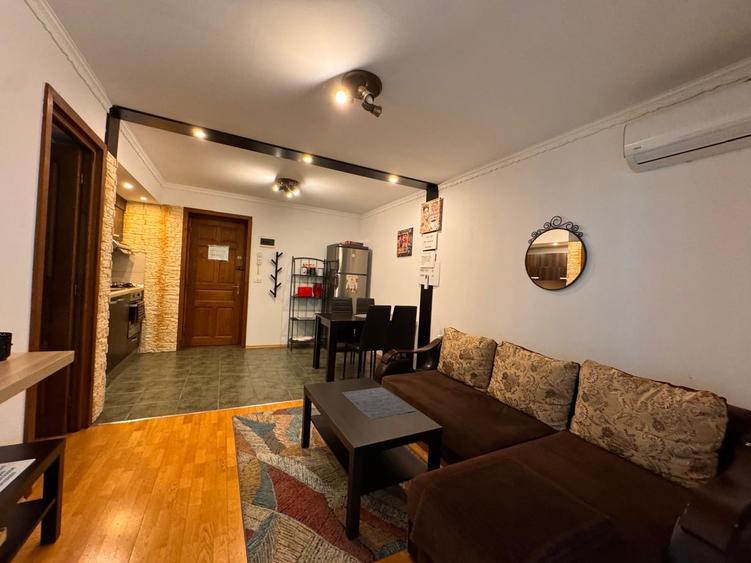 Apartament cu 2 camere decomandat în Furnica