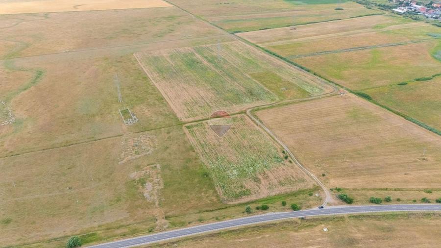 Teren agricol extravilan de 13008 mp, în Periferie