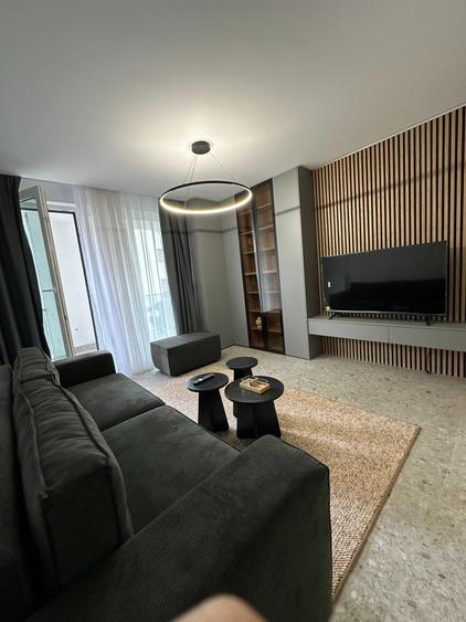 Apartament cu 2 camere decomandat în Între Lacuri