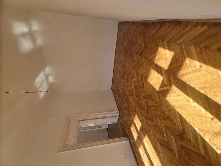 Apartament cu 2 camere decomandat în Sâmbăteni
