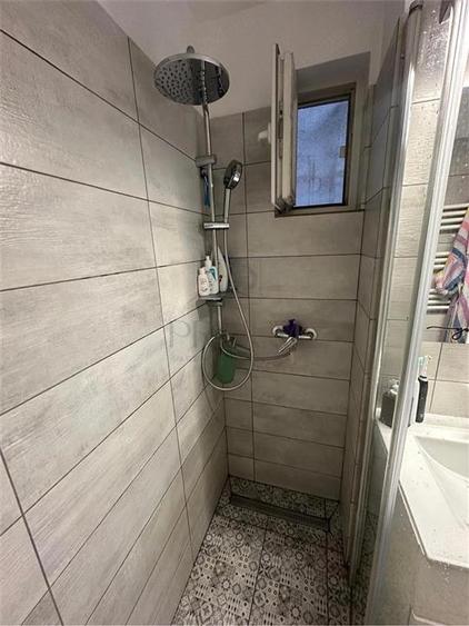 Apartament cu 3 camere decomandat în Șagului